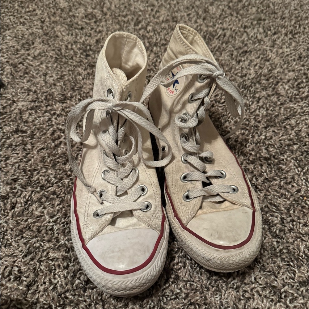 High top white converse. Women’s size 6